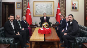 Vali Kızılkaya: Eczacılar sağlık hizmetlerinin vazgeçilmez halkasıdır