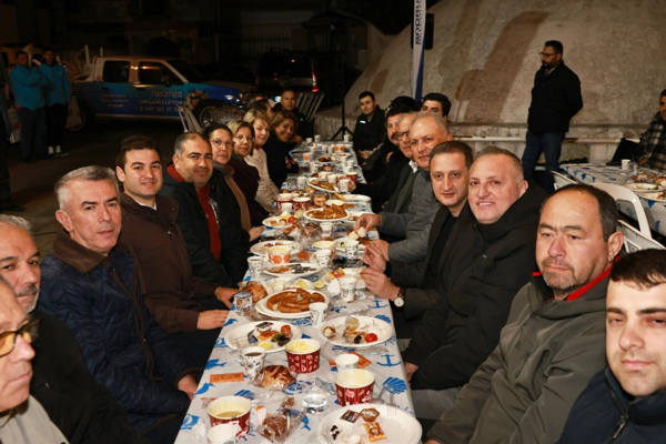 Türkkuyusu Mahallesi sahur yemeği gerçekleştirildi Türkkuyusu Mahallesi sahur yemeği gerçekleştirildi