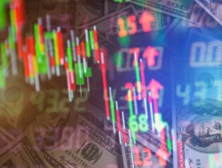 İngiltere Merkez Bankası faizi sabit tuttu