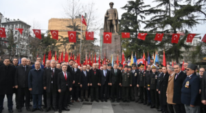 Başkan Genç, 18 Mart törenine katıldı Başkan Genç, 18 Mart törenine katıldı