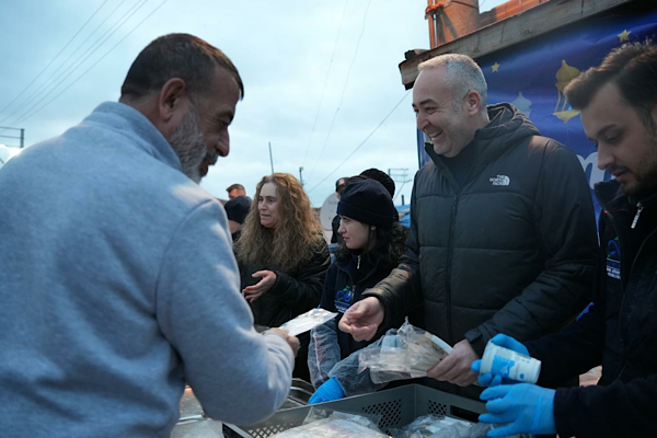Çorlu’da mahalle iftarlarına devam ediliyor Çorlu’da mahalle iftarlarına devam ediliyor