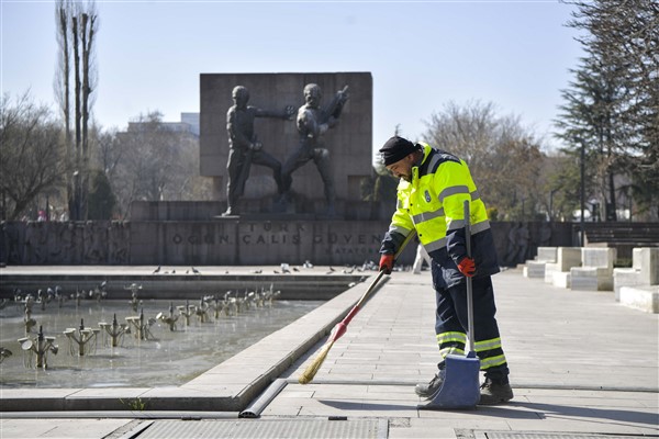 Ankara’da bayram öncesi temizlik çalışmaları sürüyor Ankara’da bayram öncesi temizlik çalışmaları sürüyor