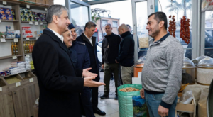 Adana Valisi Yavuz, Yüreğir’deki esnafla bir araya geldi