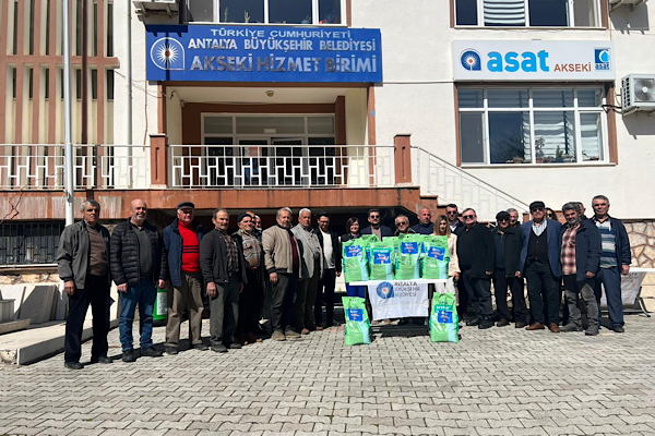 Antalya’dan Akseki çiftçilerine bordo bulamacı hibesi