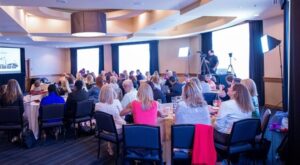 Bakan Yardımcısı Gürcan, iş dünyası temsilcileriyle iftar yaptı