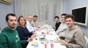 Başkan Ertaş, üniversite öğrencileriyle iftarda buluştu