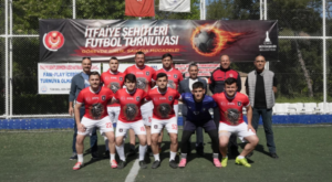 İzmir’de itfaiyecilerden anlamlı futbol turnuvası