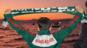 İznik’te Bursaspor şampiyonluk kutlaması