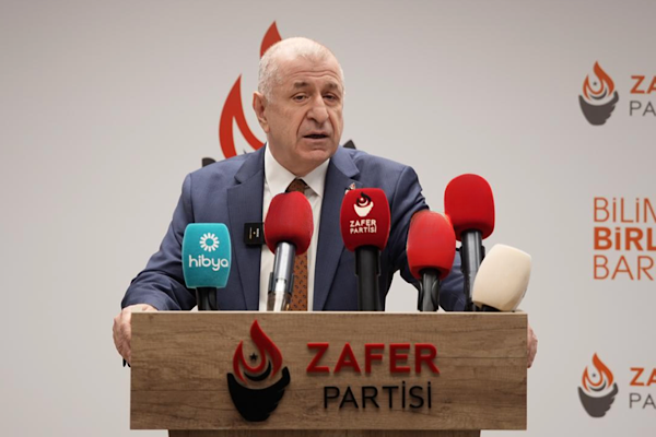 Özdağ: Ekonomik kriz derinleşiyor, Merkez Bankası rezervleri buharlaşıyor Özdağ: Ekonomik kriz derinleşiyor, Merkez Bankası rezervleri buharlaşıyor