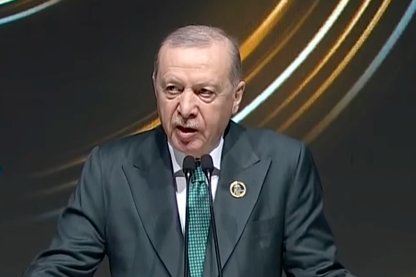 Erdoğan: Bugün dünya güç bunalımıyla birlikte, istikamet buhranı yaşıyor