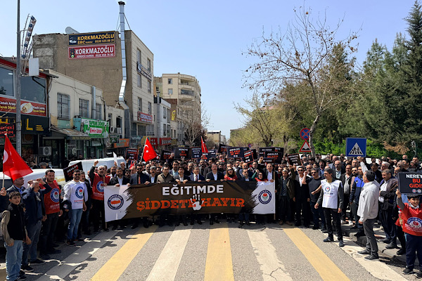 Yalçın’dan eğitimde şiddete karşı çağrı Yalçın’dan eğitimde şiddete karşı çağrı