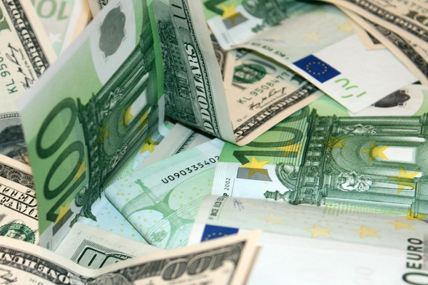 Euro/dolar kurunda yükseliş sınırlı kalıyor Euro/dolar kurunda yükseliş sınırlı kalıyor