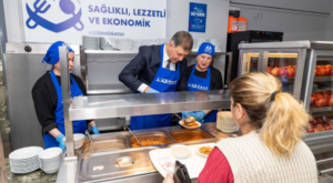 İzmir’de 6’ncı kent lokantası hizmete açıldı