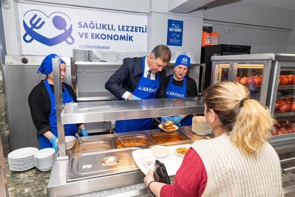 İzmir’de 6’ncı kent lokantası hizmete açıldı