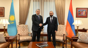 Kosherbayev, Ermenistan Dışişleri Bakanı Mirzoyan ile görüştü