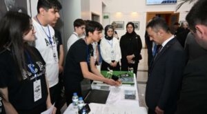 Vali Aktaş “Bir Patent Fikrim Var” ödül törenine katıldı