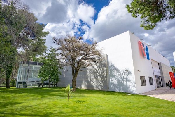 Tugay; İzmir’i kütüphaneler şehri yapacağız Tugay; İzmir’i kütüphaneler şehri yapacağız