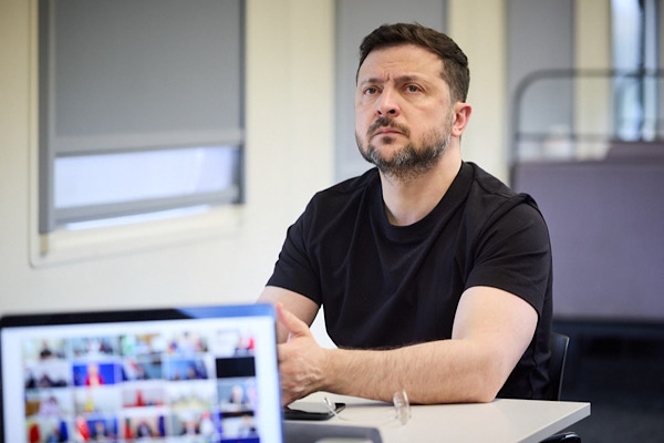 Zelenski: Dinyeper’deki hastanelerde 11 kişi tedavi görüyor