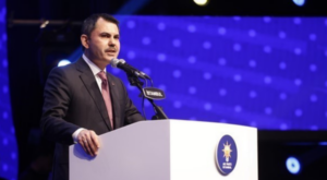 Bakan Kurum, COP26 Başkanı Sharma ile bir araya geldi