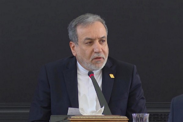 Arakçi: Tüm gemilerin Hürmüz Boğazı’ndan geçişine tamamen izin verilmiştir