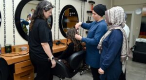 Kadınlar DİSMEK’te meslek öğreniyor