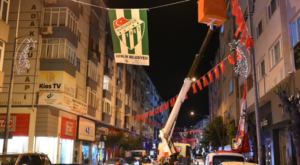 Gemlik’te Bursaspor bayrakları asıldı