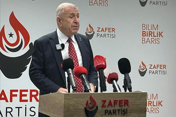 Özdağ: İsrail’in Suriye’nin güneyindeki operasyonları artıyor