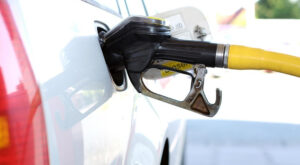 Petrol 109 doları aştı