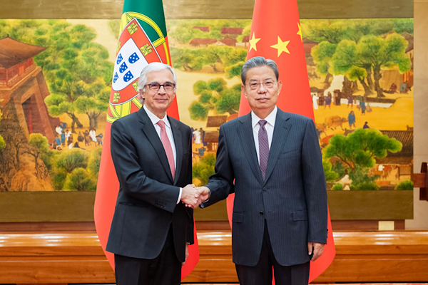 Çin ve Portekiz meclis başkanları bir araya geldi Çin ve Portekiz meclis başkanları bir araya geldi