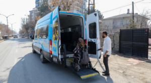 Engelli ve yaşlılara ücretsiz hasta nakil hizmeti