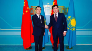 Kazakistan Dışişleri Bakan Yardımcısı Bakayev, Çinli mevkidaşı Liu ile görüştü