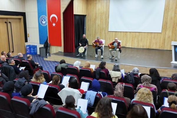 Kestel Belediyesi Türk Halk Müziği Korosu çalışmalarını sürdürüyor