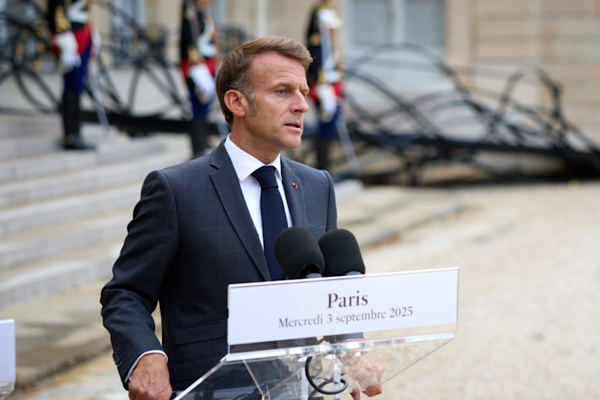 Macron, Güney Kore ziyaretinde Macron, Güney Kore ziyaretinde