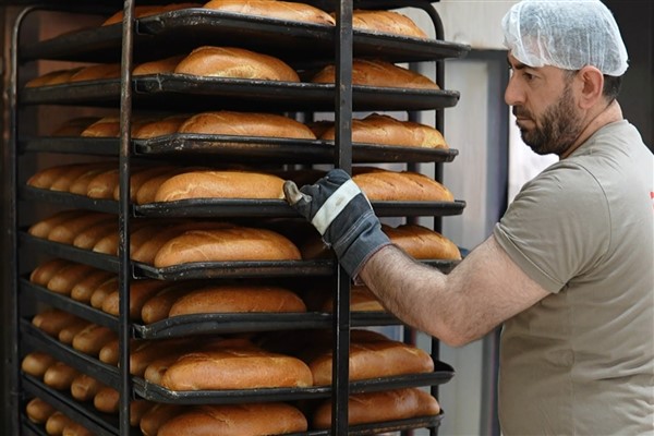 Kestel’de ihtiyaç sahiplerine ücretsiz ekmek desteği