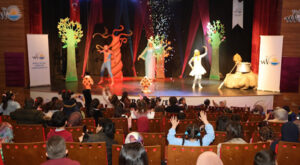 Van’da engelli bireylere yönelik “Kahramanlar Ormanda” tiyatrosu sahnelendi