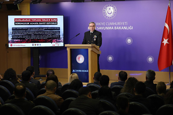 MSB: 171 kişi yakalandı, 2 terörist teslim oldu MSB: 171 kişi yakalandı, 2 terörist teslim oldu