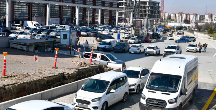 Ankara’da Bağdat Caddesi’nde trafik düzenlemesi yapıldı