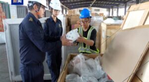 139. Kanton Fuarı’na ilk parti sergi ürünü Türkiye’den geldi