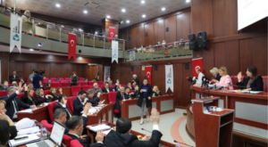İzmit Belediyesi Meclisi’nde görev dağılımı belirlendi