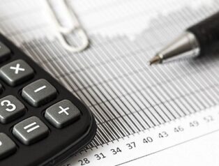 EURUSD paritesi, yeni güne 1.1537 seviyelerinde başlangıç yaptı