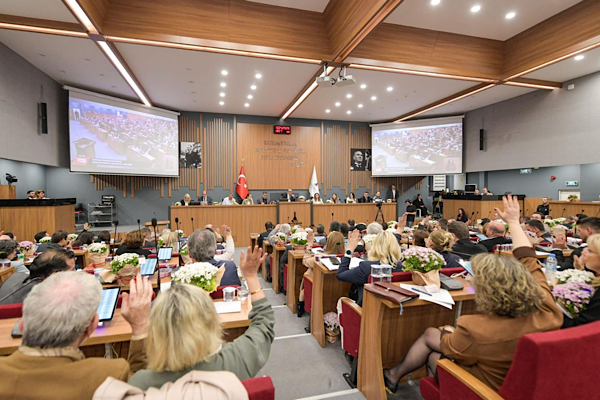 Büyükşehir Meclisi’nden okul saldırılarına kınama