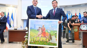 Ersoy: Gençlerimizin, öz kimliklerini öğrenmelerini sağlamakla mükellefiz