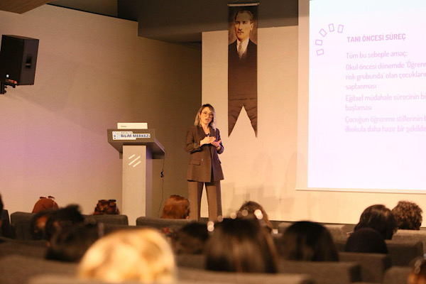 “Özgül Öğrenme Bozuklukları: Disleksi ve Disgrafi Semineri” düzenlendi “Özgül Öğrenme Bozuklukları: Disleksi ve Disgrafi Semineri” düzenlendi