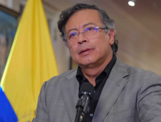 Petro ve Sanchez’ten demokrasi ve ekonomi gündemi