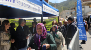 Ata tohumu fideleri ilçelerde dağıtıldı