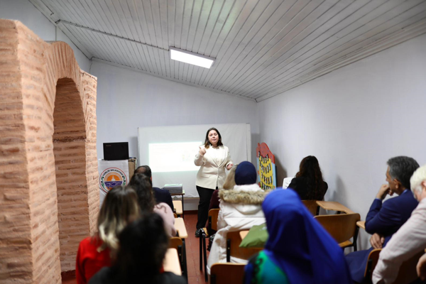 Gemlik Belediyesi’nden Otizm Farkındalık Günü’nde eğitim Gemlik Belediyesi’nden Otizm Farkındalık Günü’nde eğitim