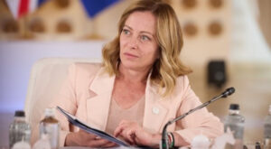 Meloni, Papa 2. John Paul’ü andı