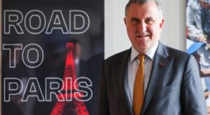 Bakan Bak’tan Mircea Lucescu için taziye mesajı