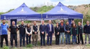 Beydağlı üreticiye ipekböceği ve kestane desteği