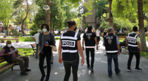 Sakarya’da aranan şahıslara yönelik operasyon düzenlendi